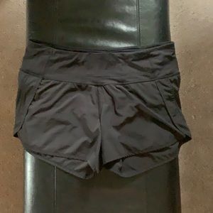 “ 4” lululemon shorts